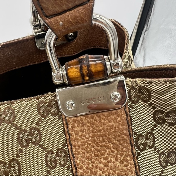 Gucci Tan and Brown Monogram Shoulder Bag - Picture 7 of 16